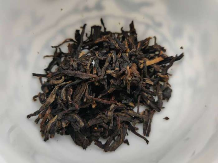 7542 dry leaves in gaiwan